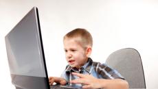 Ребенок проживает свою жизнь в компьютере…Что делать